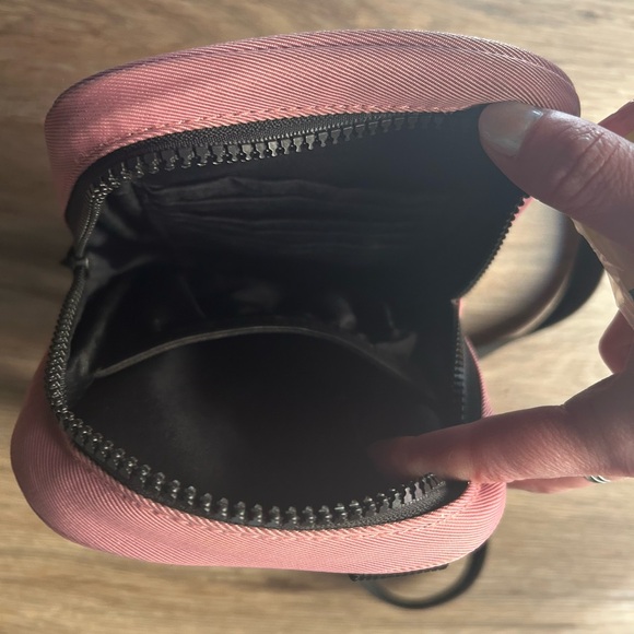 Brixley Dusty Rose Crossbody Adjustable Strap Bag - Picture 3 of 3